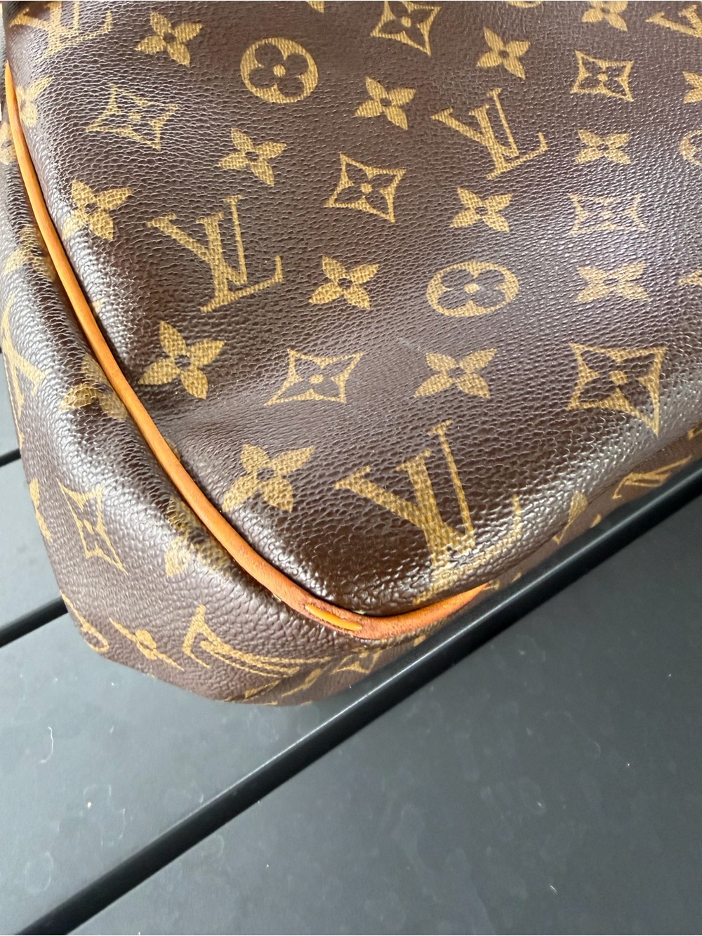 Louis Vuitton Monogram Batignolles Horizontal tote - Picture 9 of 16